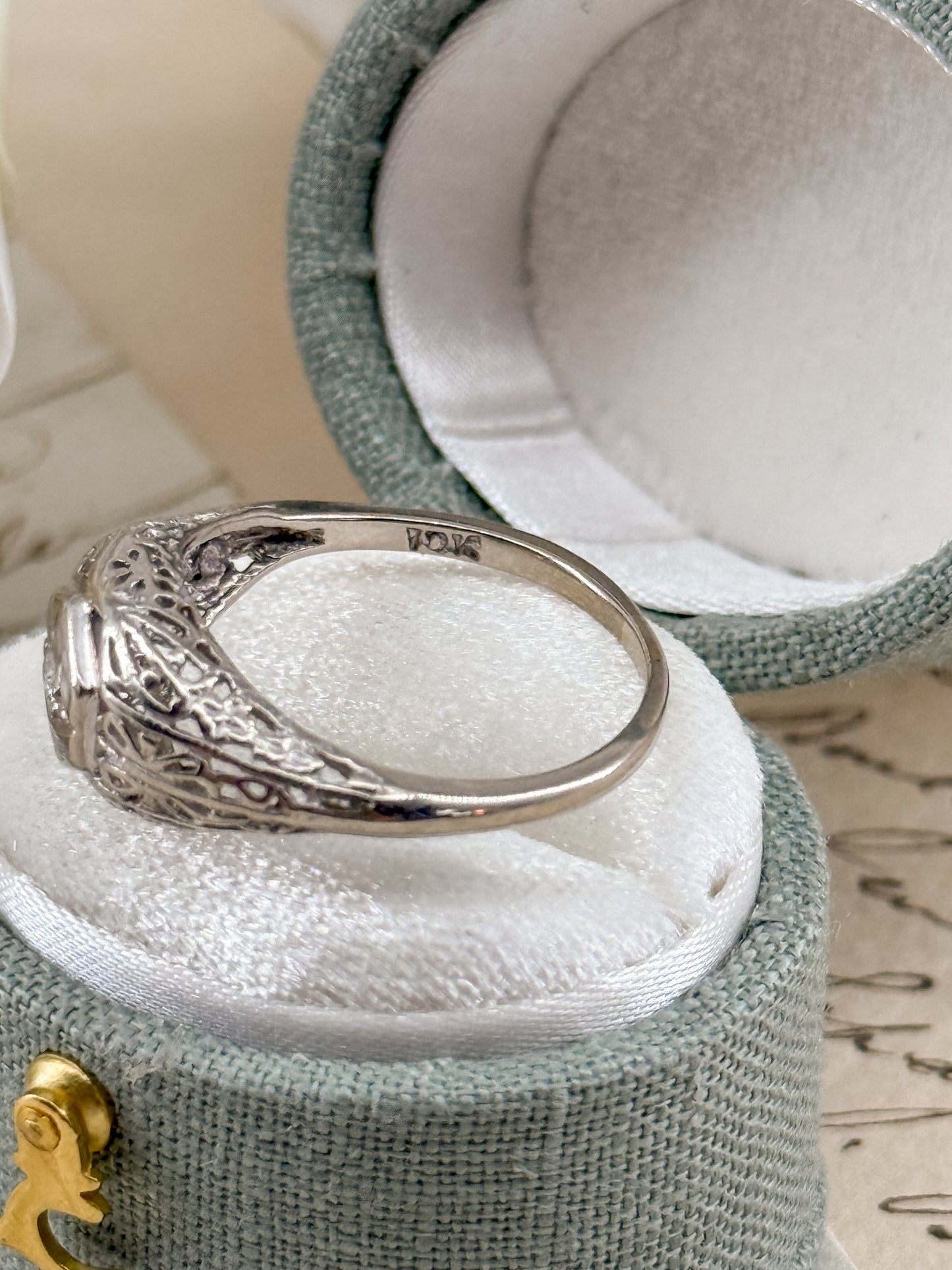 Antique 10K Gold Filigree and Diamond Ring