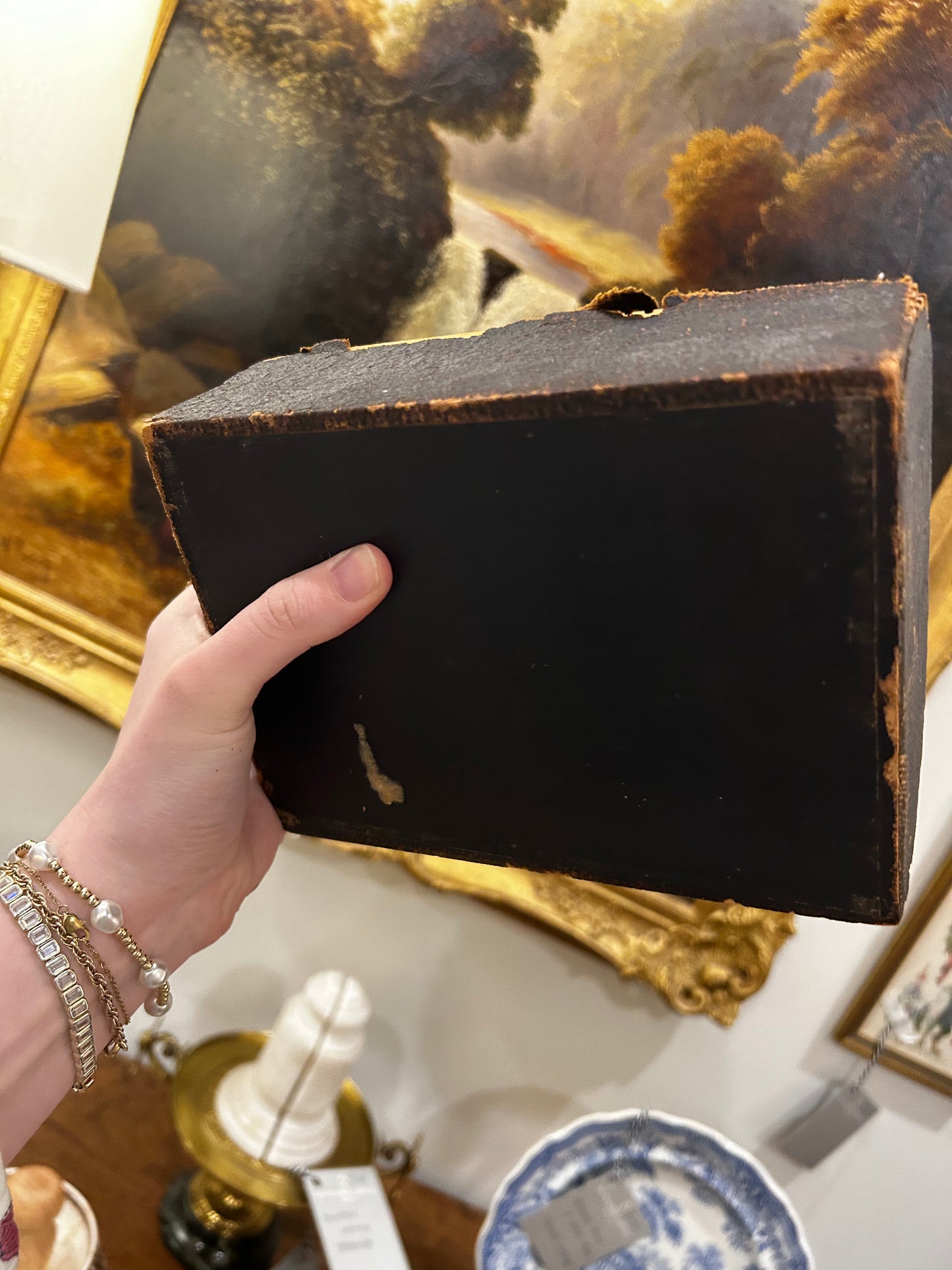 c.1910 - Knickerbocker Leather & Novelty Co. Shakespeare Miniature Book Set of Shakespeare in Leather Box