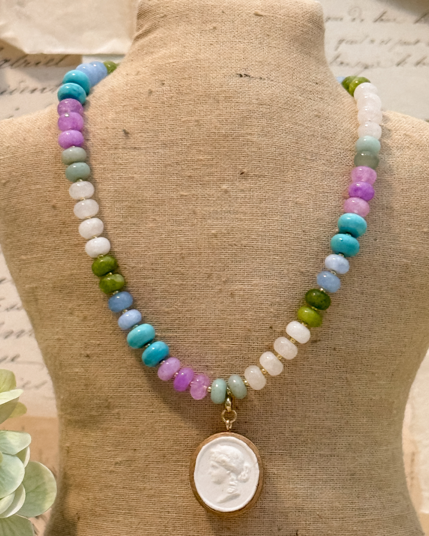 Intaglio Grove Gemstone Necklace | English Garden Collection | Hydrangea