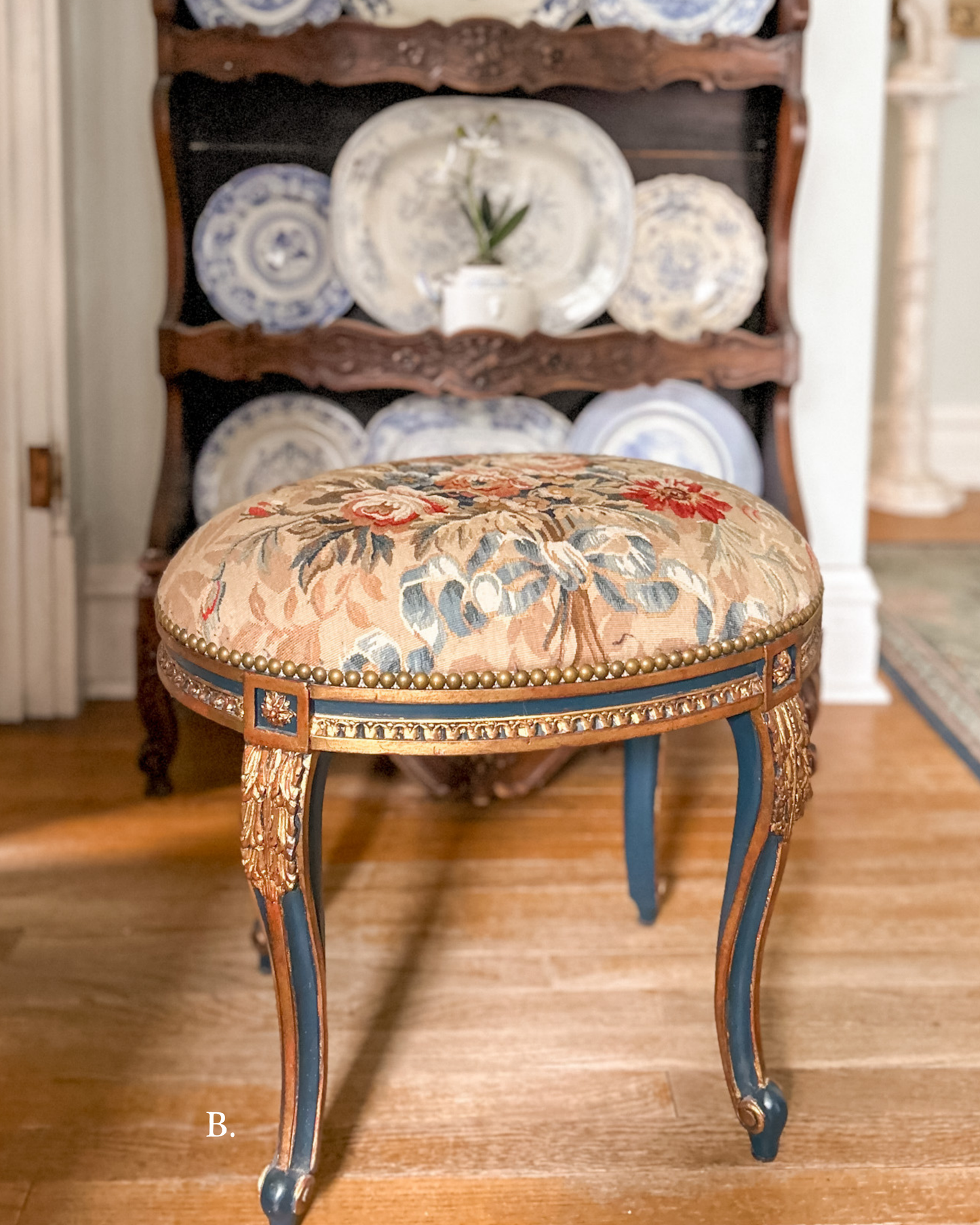 Vintage French Provincial Stool with Tapestry Fabric Upholstery