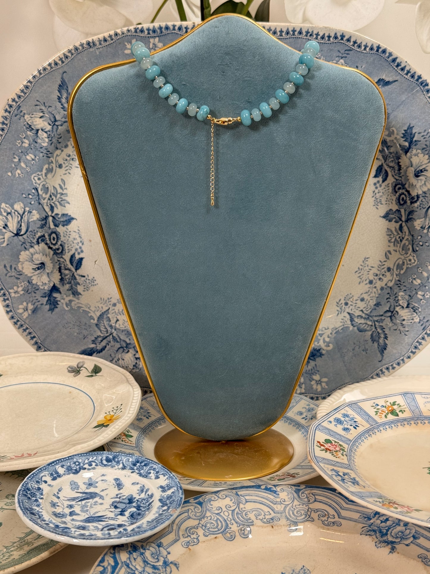 Intaglio Grove Gemstone Necklace | Capri