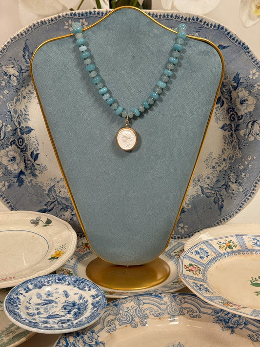 Intaglio Grove Gemstone Necklace | Capri