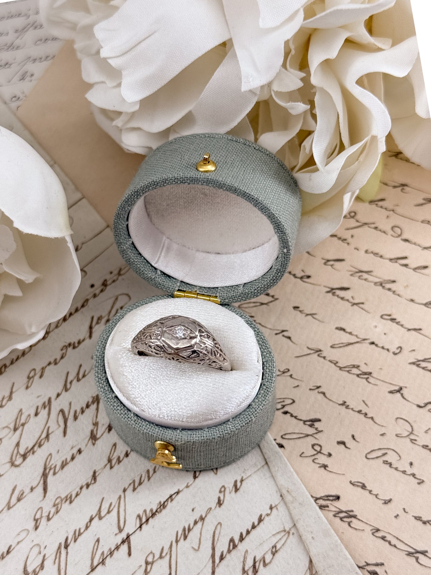 Antique 10K Gold Filigree and Diamond Ring