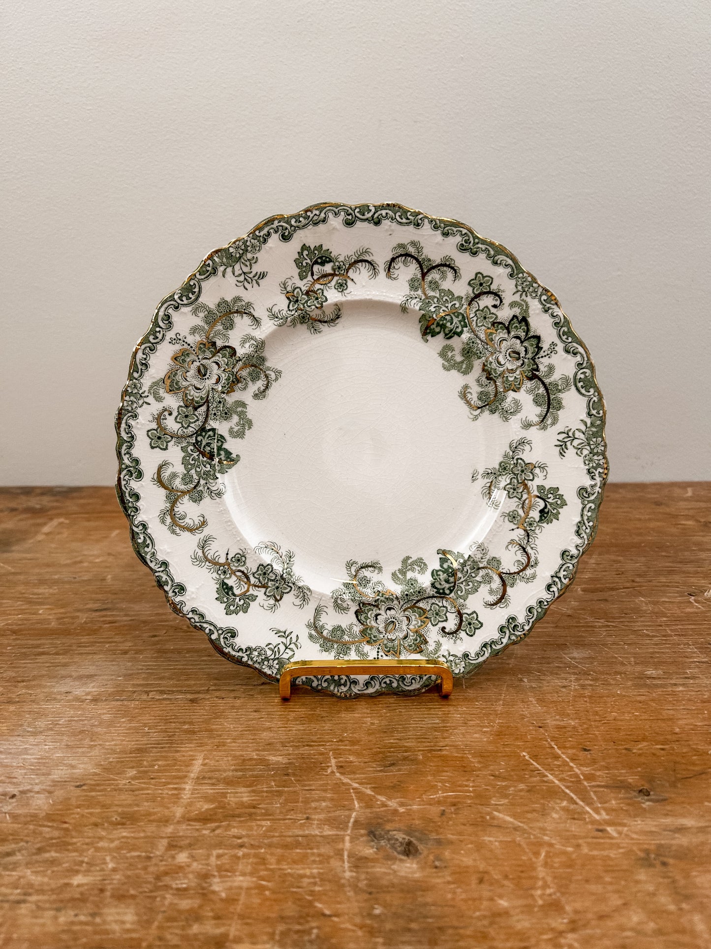 Antique Green & White J&G Meaking "Long Branch" Pattern Plate