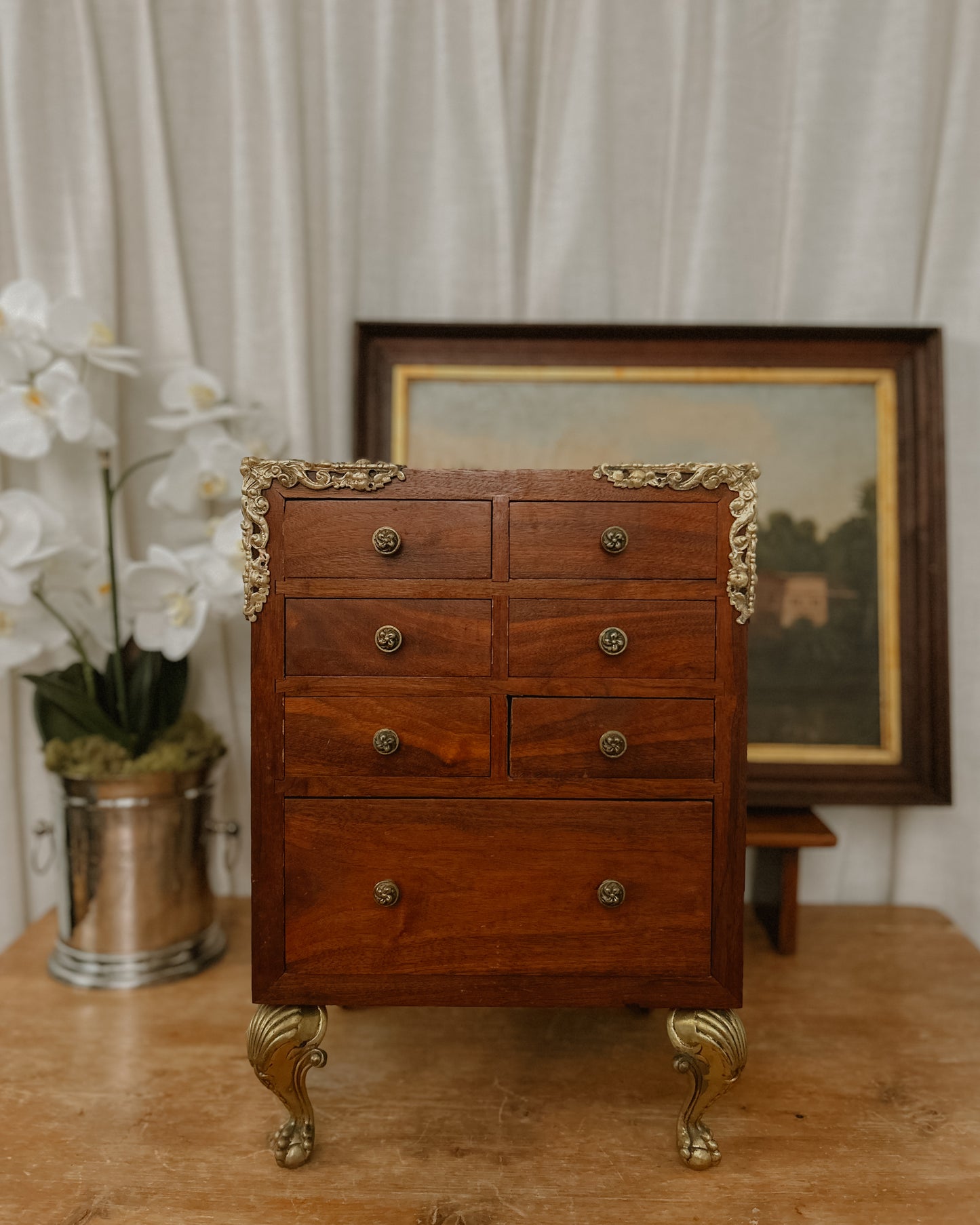 Salesman Sample Dresser