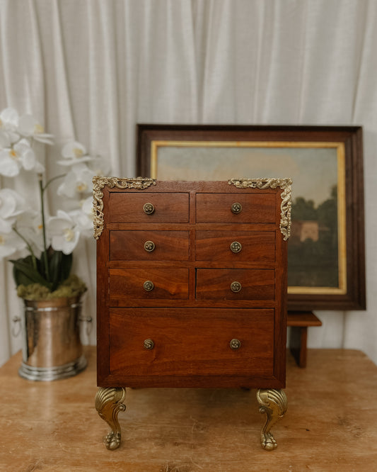 Salesman Sample Dresser