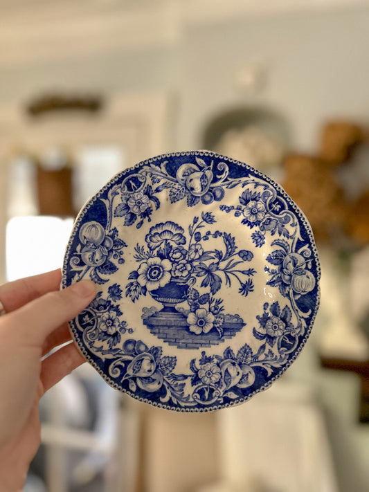 19th-Century Royal Doulton Blue and White Transferware Plate, “Pomeroy” Pattern