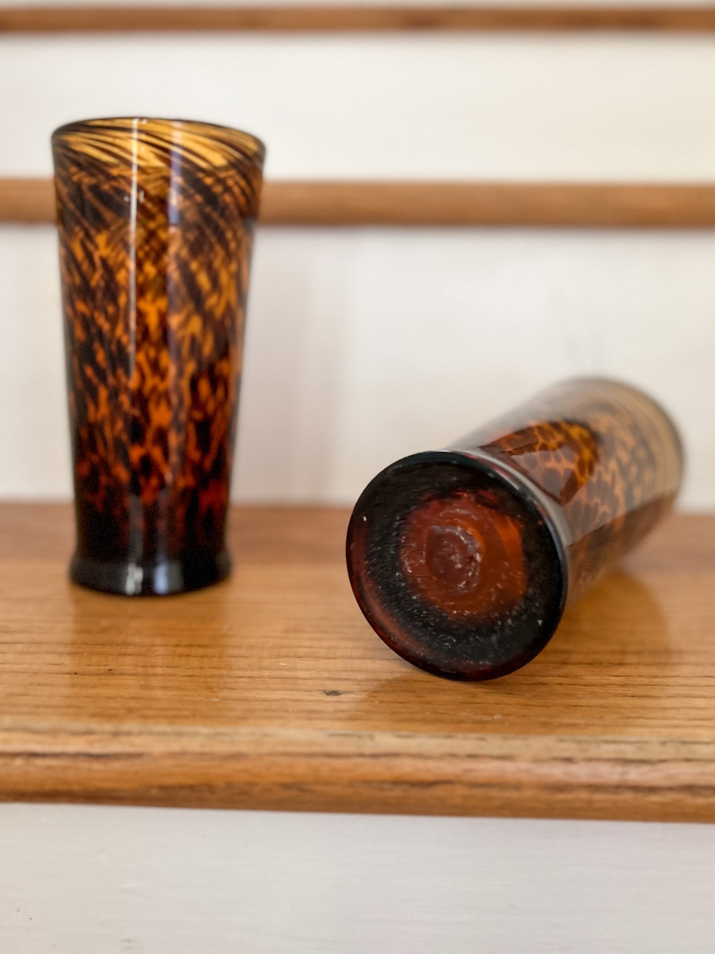 Vintage Tortoiseshell Glass Vase (1)