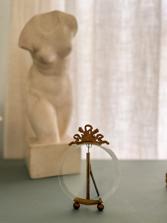 Antique Round Frame with Bow Detail