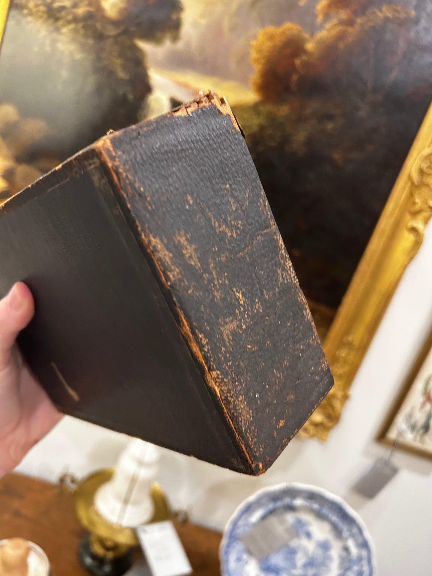 c.1910 - Knickerbocker Leather & Novelty Co. Shakespeare Miniature Book Set of Shakespeare in Leather Box