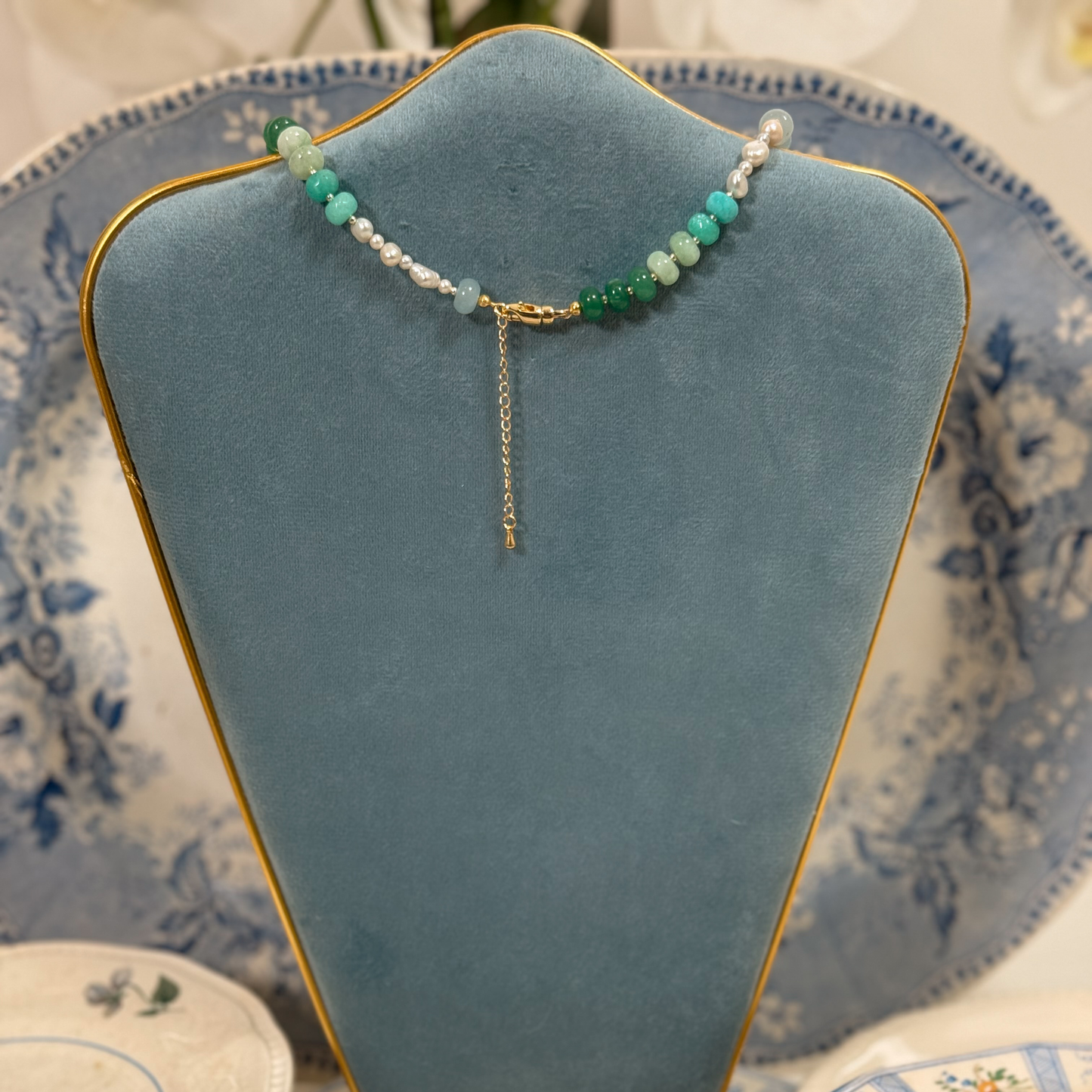 Intaglio Grove Gemstone Necklace | Mediterranean