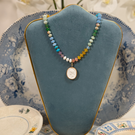 Intaglio Grove Gemstone Necklace | Portofino